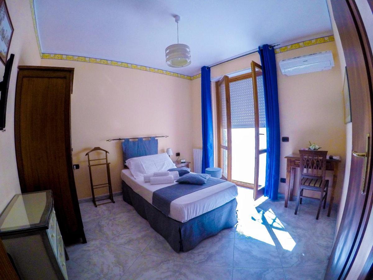 La Rosa - Elegant Rooms Сассарі Екстер'єр фото