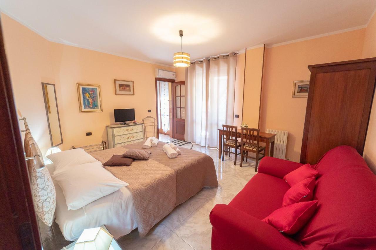 La Rosa - Elegant Rooms Сассарі Екстер'єр фото